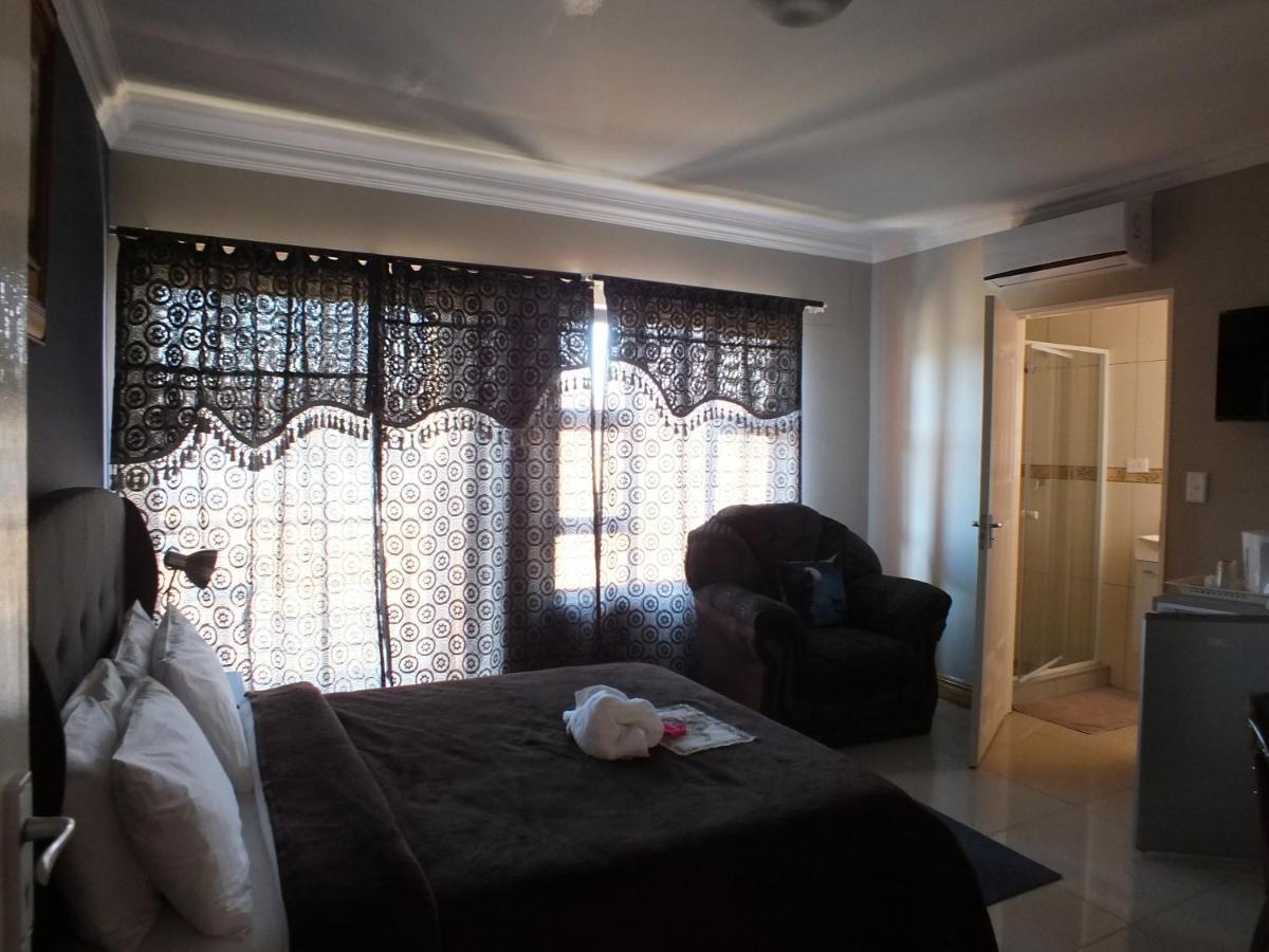 Royal Castle Guest House Βίντχουκ Δωμάτιο φωτογραφία